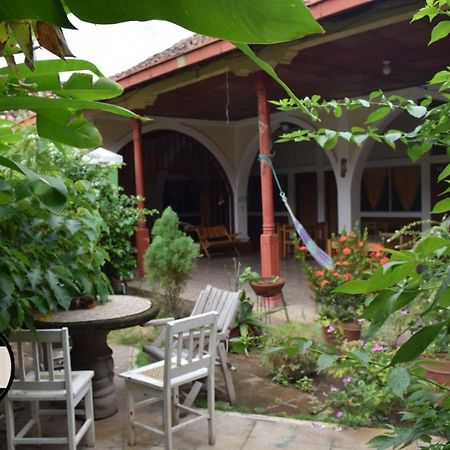 Casa Lucys Hostal Granada Ngoại thất bức ảnh